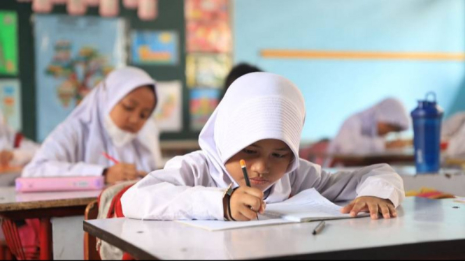 sekolah gratis